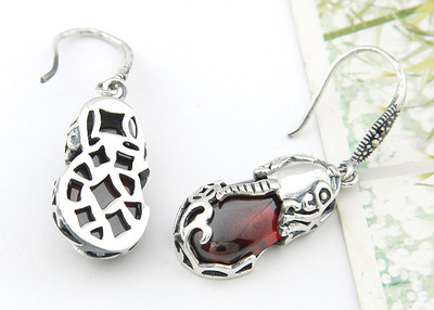 泰銀丑魚石榴紅耳環(huán) 韓國銀飾批發(fā)市場的精致選擇